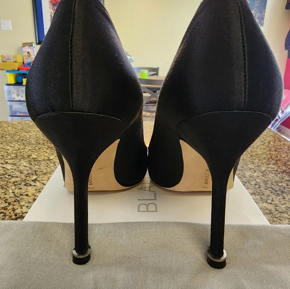 Manolo Blahnik Hangisi 105 black size 36 - Picture 3 of 8